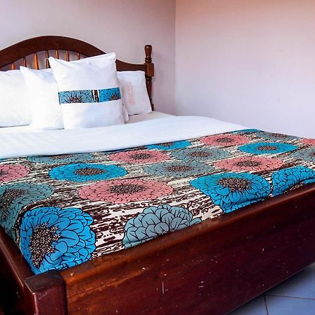 Westend Motel Fort Portal Zewnętrze zdjęcie