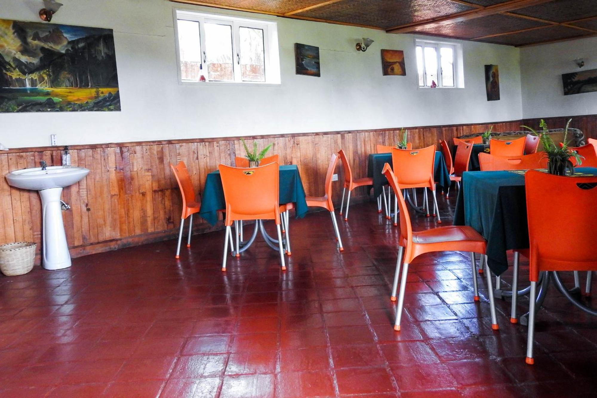 Westend Motel Fort Portal Zewnętrze zdjęcie