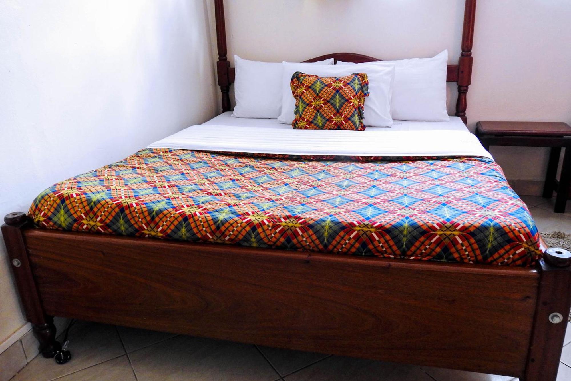 Westend Motel Fort Portal Zewnętrze zdjęcie
